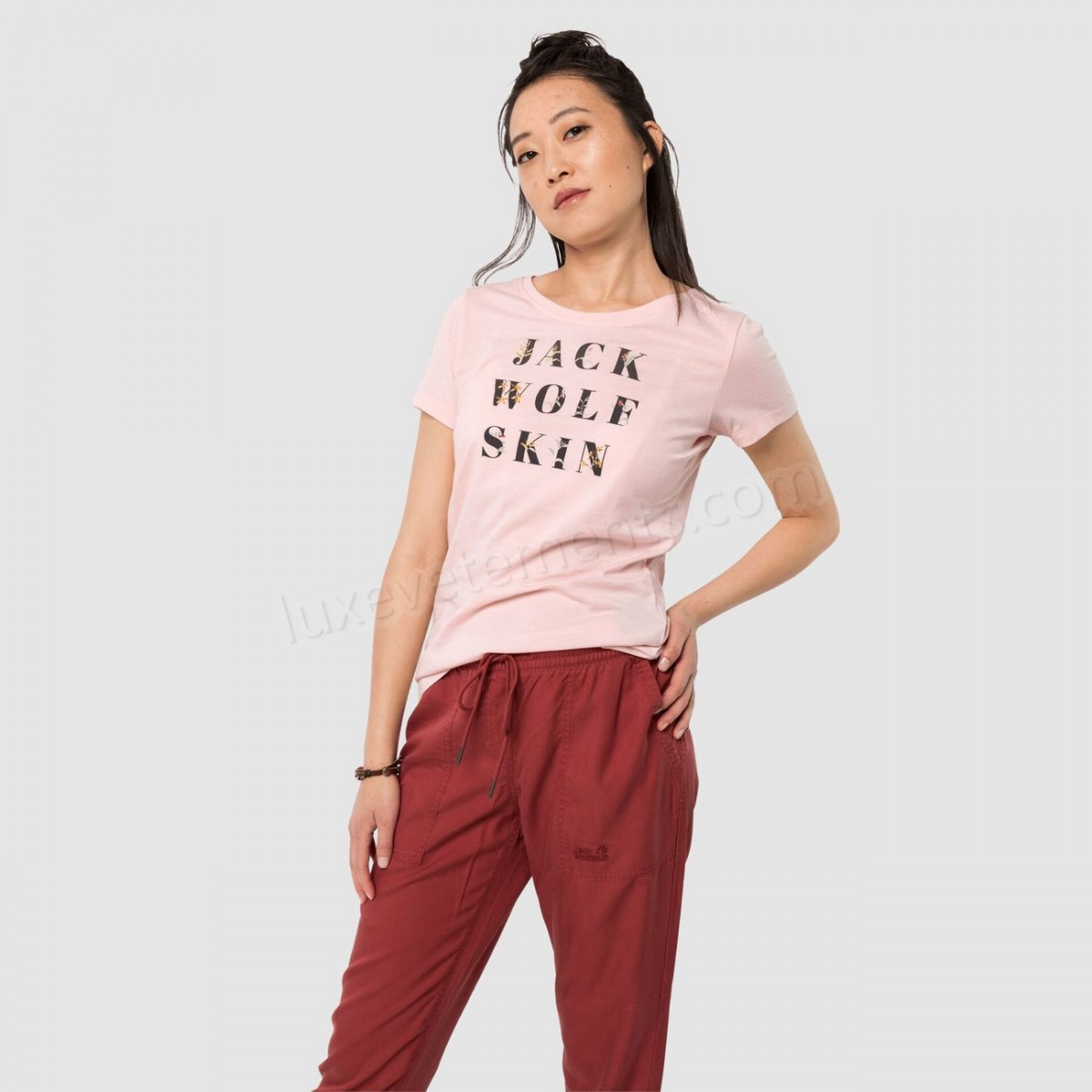 Jack Wolfskin-Randonnée pédestre femme JACK WOLFSKIN T-shirt Femme Jack Wolfskin Flower Letter T W Blush Pink Vente en ligne - -0